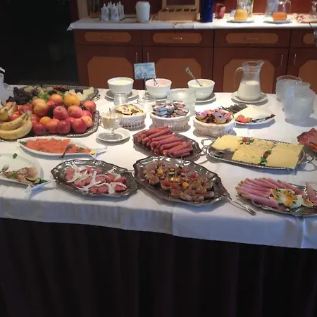 Отель Hotel Herbstein 3*