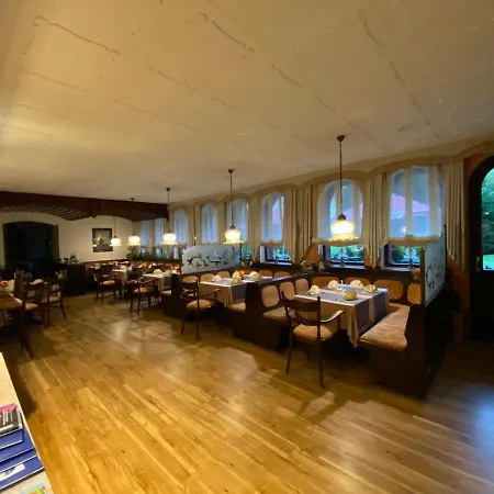 Hotell Hotel Herbstein