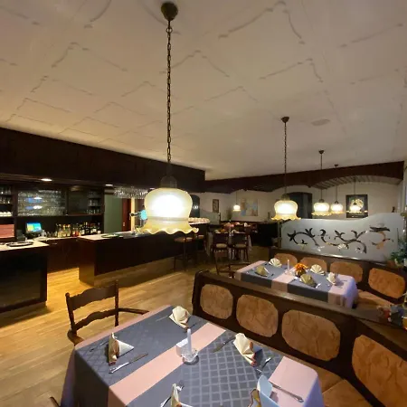 Hotel Herbstein Szálloda