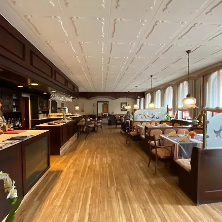 Hotell Hotel Herbstein Herbstein